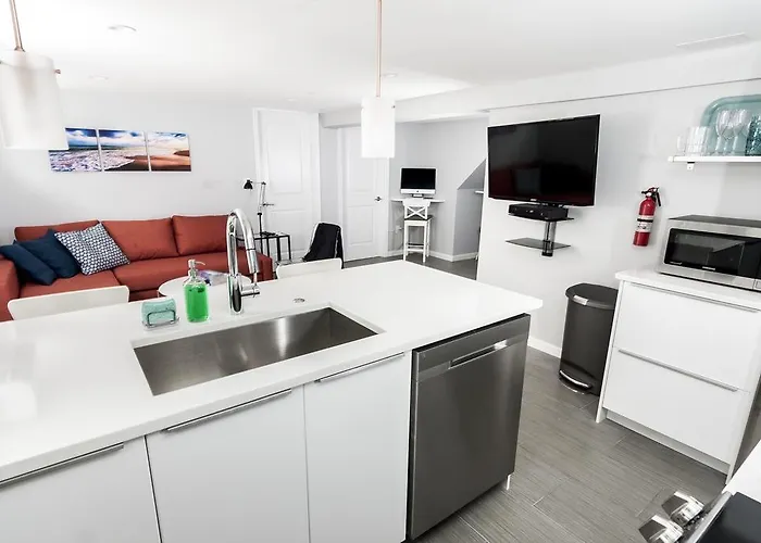 Gladys And David\'S Apartment